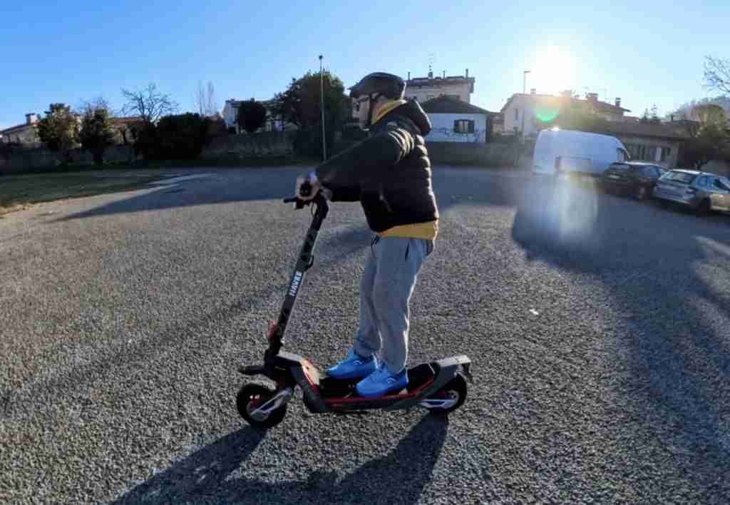 Navee XT5 Pro Electric Scooter screenshot