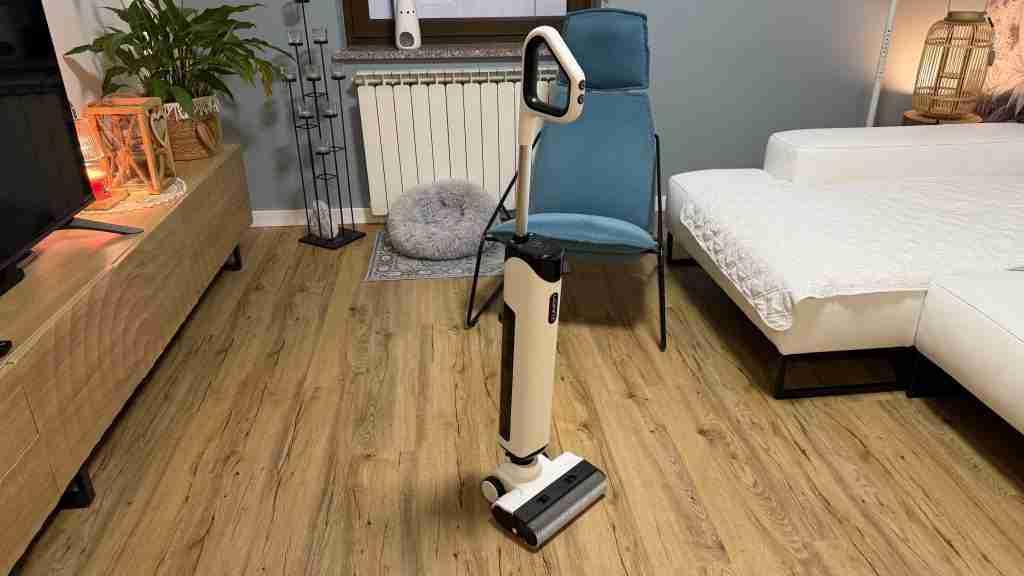 UWANT D500 Wet & Dry Vacuum Cleaner img 7468