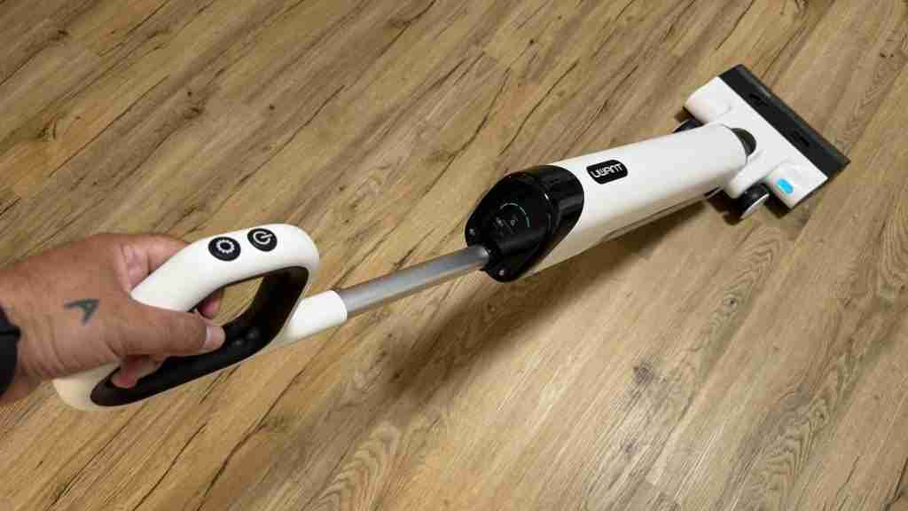 UWANT D500 Wet & Dry Vacuum Cleaner img 7483