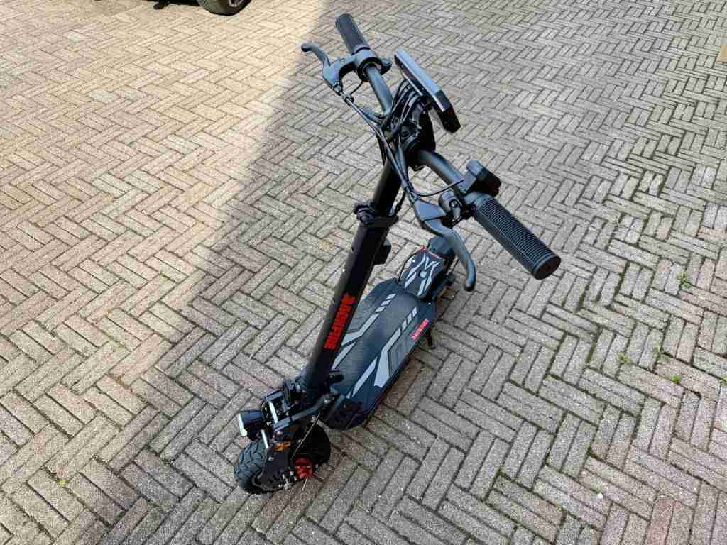 Backfire M8 Rover Electric Scooter img 8259
