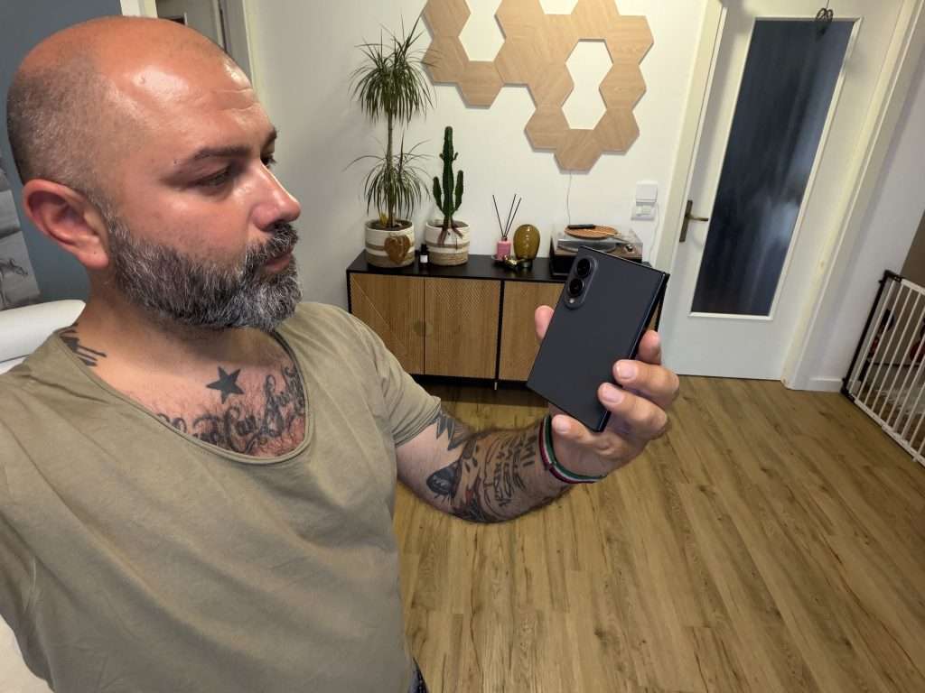 Samsung Galaxy Z Fold 8 img 0615