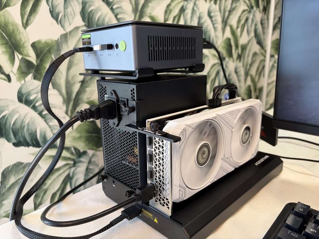 AOOSTAR EG01 e RTX 5050 SOYO img 4689