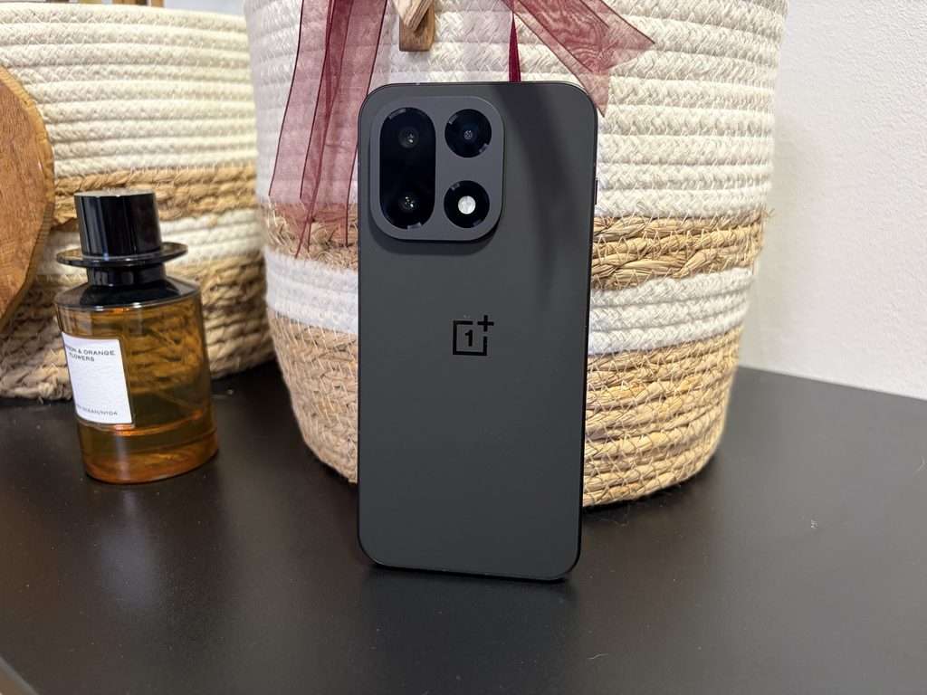 OnePlus 15 img 6508